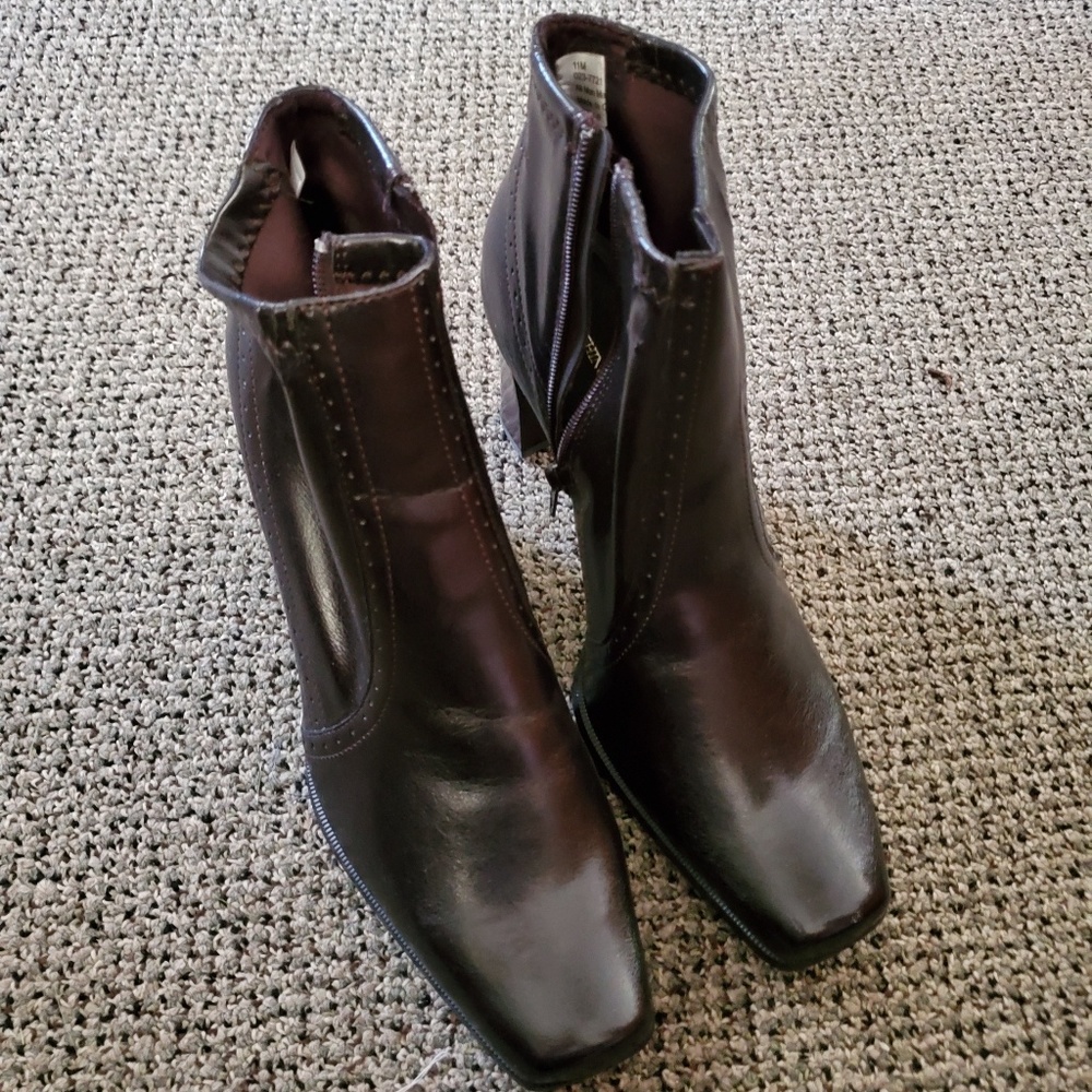 Brown boots